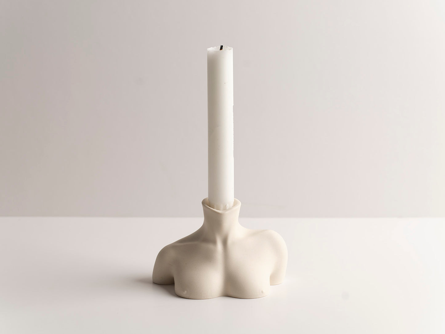 Bust Candelabra - Natural